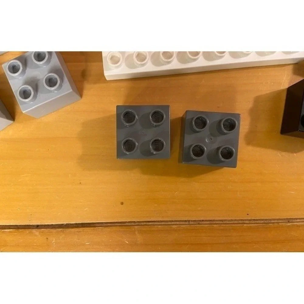 Lego Duplo Mixed Building Block Lot White Black Grey Bricks Plates 23 Pieces